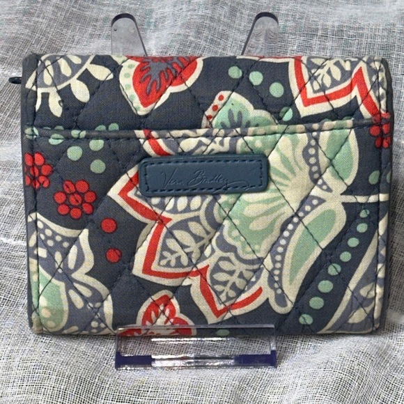 Vera Bradley Nomadic Floral Design Small Euro Tri Fold Wallet Designer NWOT Cond - Picture 2 of 12